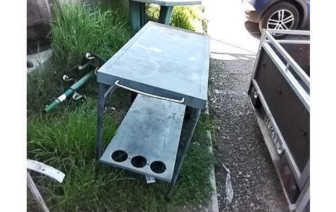 DESSERTE A ROULETTES