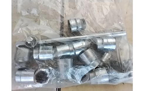 LOT DE DOUILLE FACOM