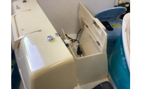 MACHINE A COUDRE SINGER