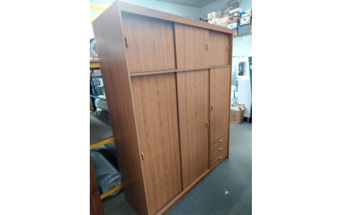 ARMOIRE PENDERIE