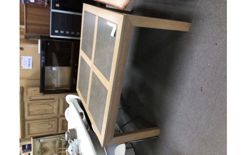 TABLE MODERNE CARRE PIERRE