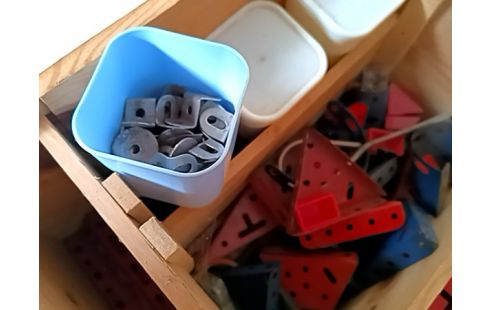 OUDE SPEELGOED LOT MECCANO