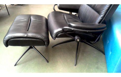 TV-SESSEL SCHWARZ LEDER, , FUSSBANK