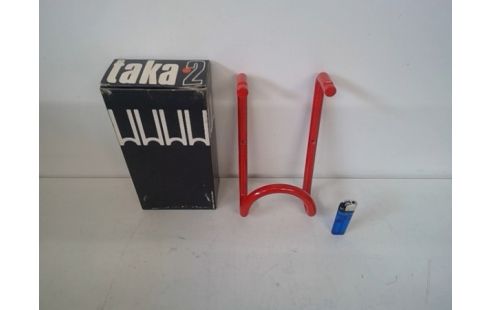 KAPSTOK ROOD, TAKA, DESIGN