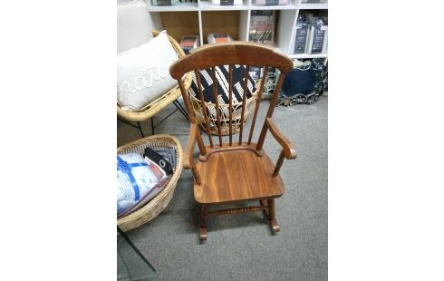 FAUTEUIL A BASCULE ENFANT