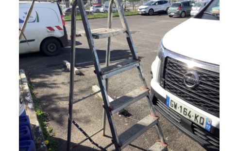 ESCABEAU 6 MARCHES ALU