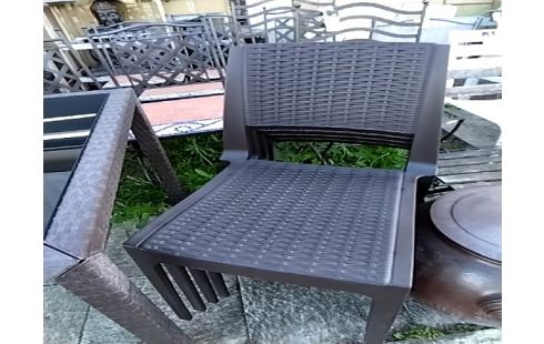 LOT 4 CHAISES DE JARDIN