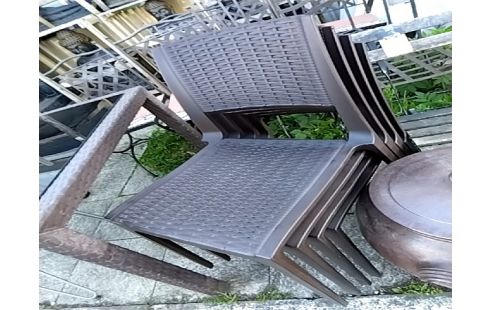 LOT 4 CHAISES DE JARDIN