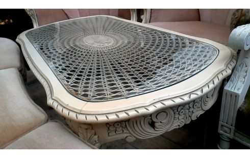 MESA DE SALÓN CRUDO ESTILO LUIS XV