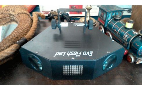 PROJECTEUR DISCOTHEQUE EVO FLASH LED