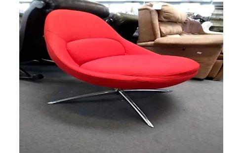 FAUTEUIL DESIGN DE CHEZ CHATEAU D'AX