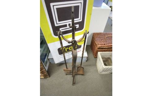 SERVITEUR DE CHEMINEE