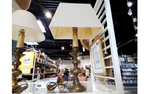 LAMPE DECO PIED LAITON