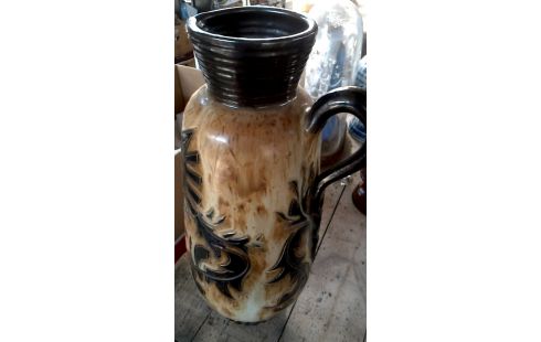 AMPHORE IM VINTAGE-STIL