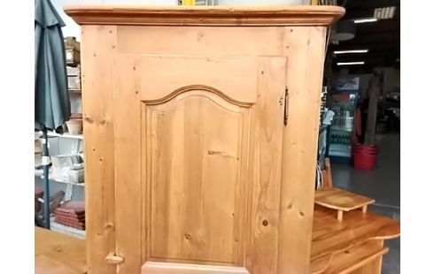 BONNETIERE PIN MASSIF