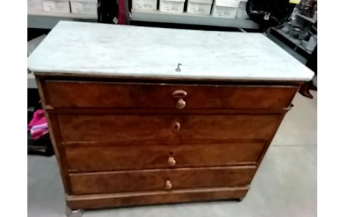COMMODE MARBRE NIII CLE