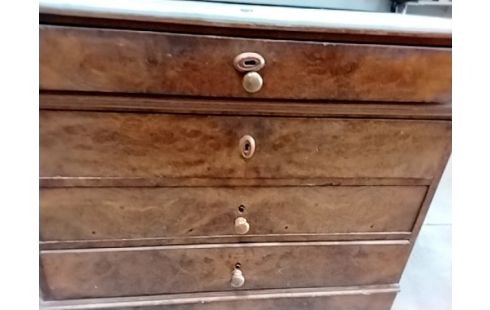 COMMODE MARBRE NIII CLE