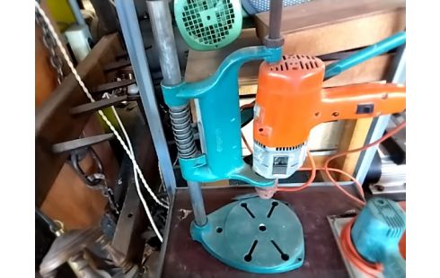 PERCEUSE SUR SUPPORT