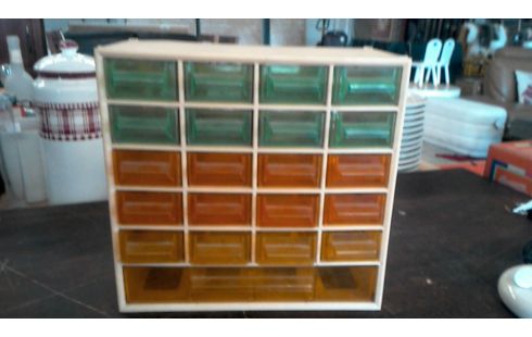 BOITE DE  RANGEMENT