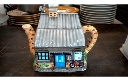 THEIERE  THE  VILLAGE L' UNE