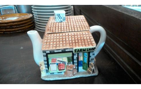 THEIERE  THE  VILLAGE L' UNE