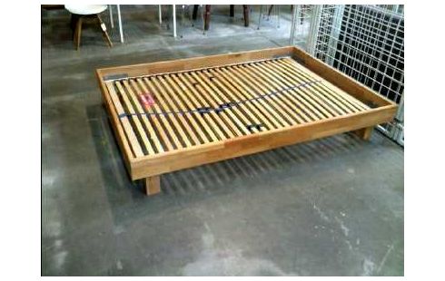 BETTGESTELL VOLLHOLZ +LATTENROST 140X200CM
