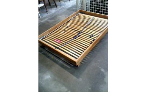 BETTGESTELL VOLLHOLZ +LATTENROST 140X200CM