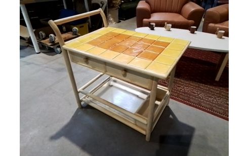 DESSERTE CARRÉ CARRELAGE ORANGE JAUNE