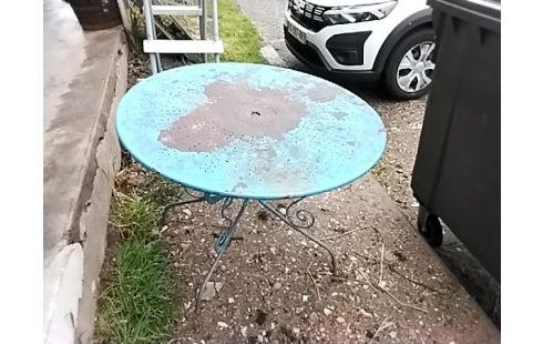 TABLE DE JARDIN METAL BLEU