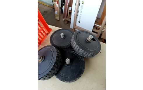 ROUE LOT DE 4