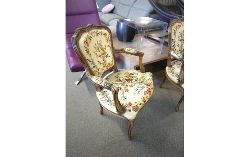 FAUTEUIL STYLE LOUIS XV TAPISSERIE