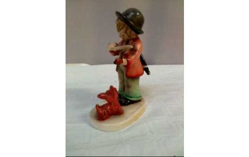 FIGUR HUMMEL NR.1 JUNGE MIT HUND