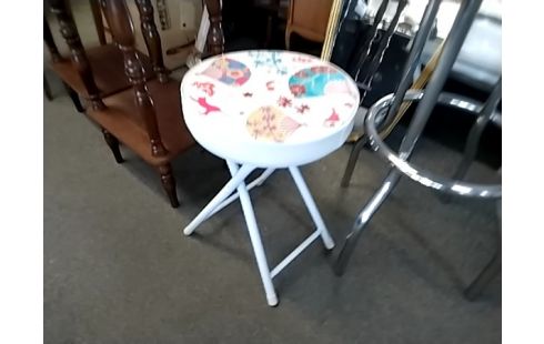 TABOURET BLANC EVENTAILS