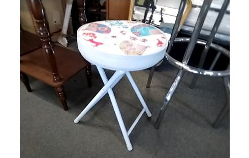 TABOURET BLANC EVENTAILS