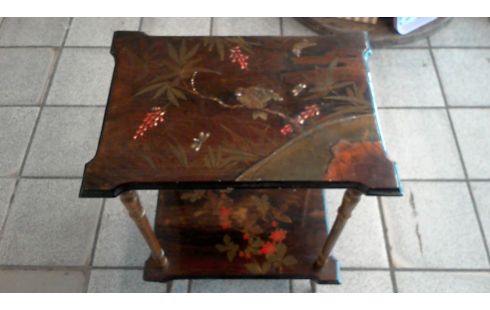 TABLE D'APPOINT EPOQUE 1900 EN L'ETAT