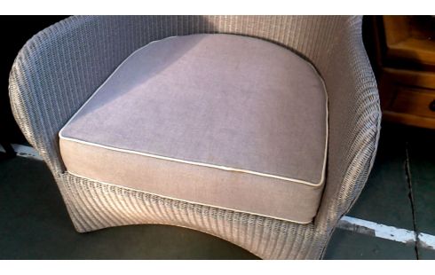 SILLÓN DE CUERO CLUB GRIS