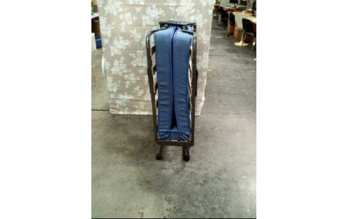 GÄSTEBETT KLAPPBAR ROLLEN <LIVARNO> BLAU