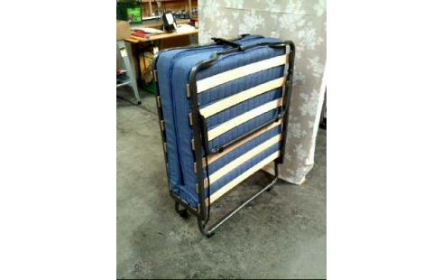 GÄSTEBETT KLAPPBAR ROLLEN <LIVARNO> BLAU