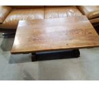 TABLE BASSE EN CHENE