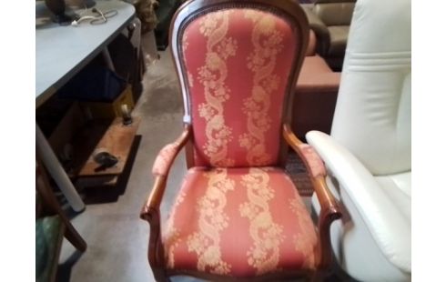 FAUTEUIL VOLTAIRE TISSU ROUGE ET ORANGE