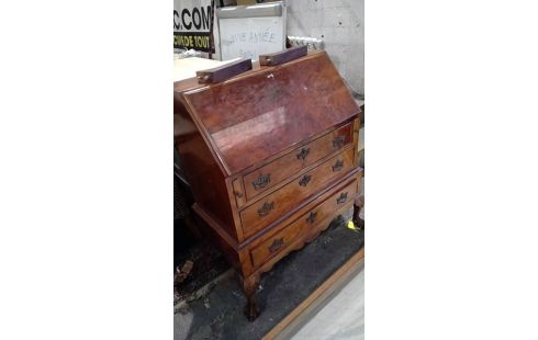 BUREAU EN LOUPE DE NOYER EN L'ETAT