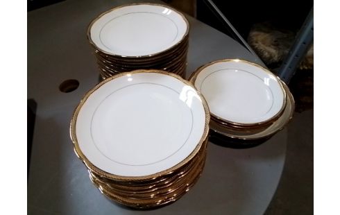 SERVICE 36 PIECES PORCELAINE
