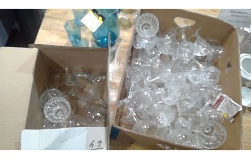 LOT DE VERRES VAL