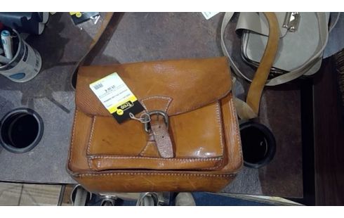 SACOCHE EN CUIR MARRON