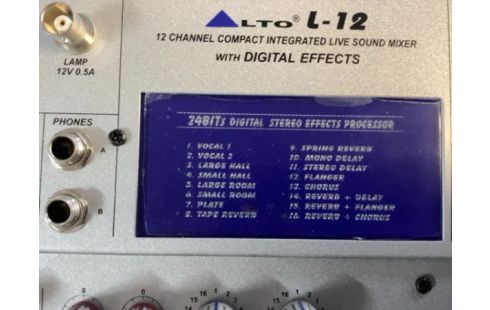 TABLE DE MIXAGE ALTO L 12 .