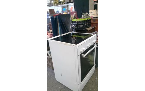 CUISINIERE ELECT BOSCH EN L'ETAT