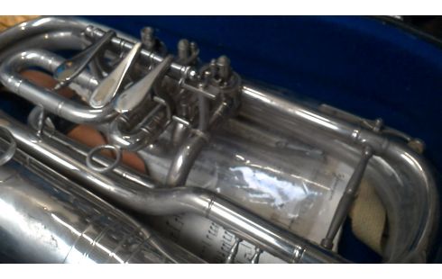TUBA INSTRUMENT