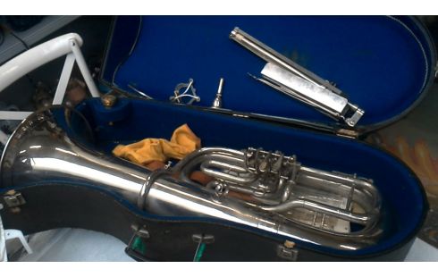 TUBA INSTRUMENT