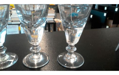 SERIE 4 VERRES EP 1900 FAIT MAIN A FACETTES