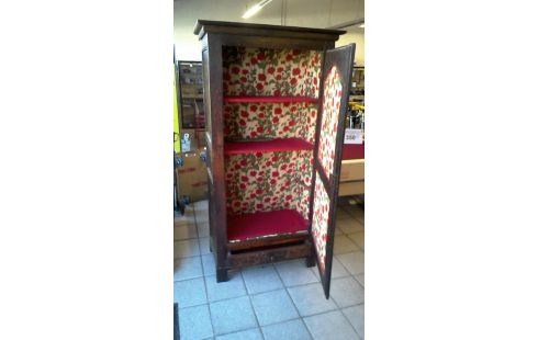 HÄNGESCHRANK